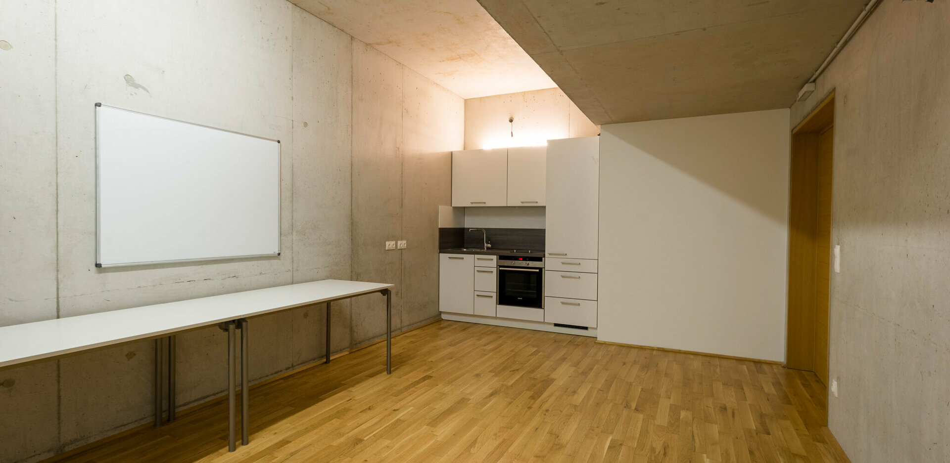 Veranstaltungszentrum novum Kufstein - Backstagebereich mit Küche