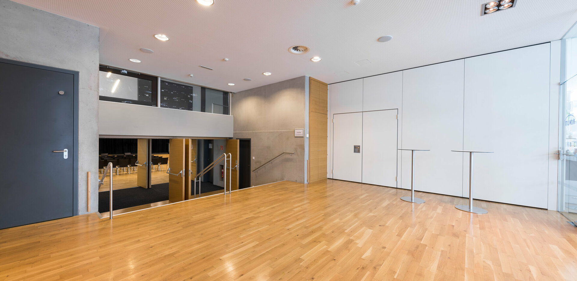 Veranstaltungszentrum novum Kufstein - Foyer