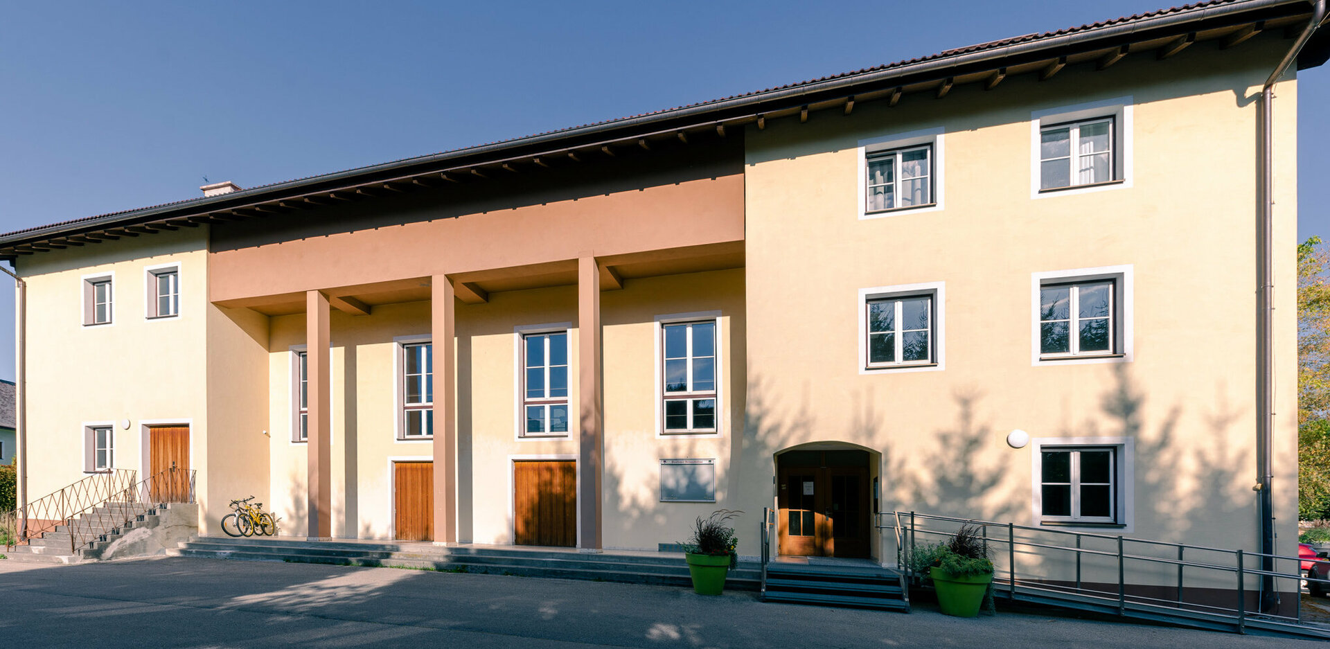 Veranstaltungszentrum novum Reutte - Außenansicht