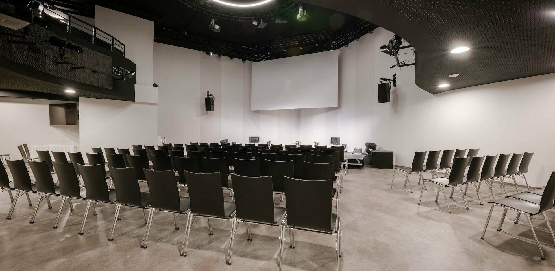Eventlocation novum Lerchenfelder Straße - Mainhall mit Theaterbestuhlung