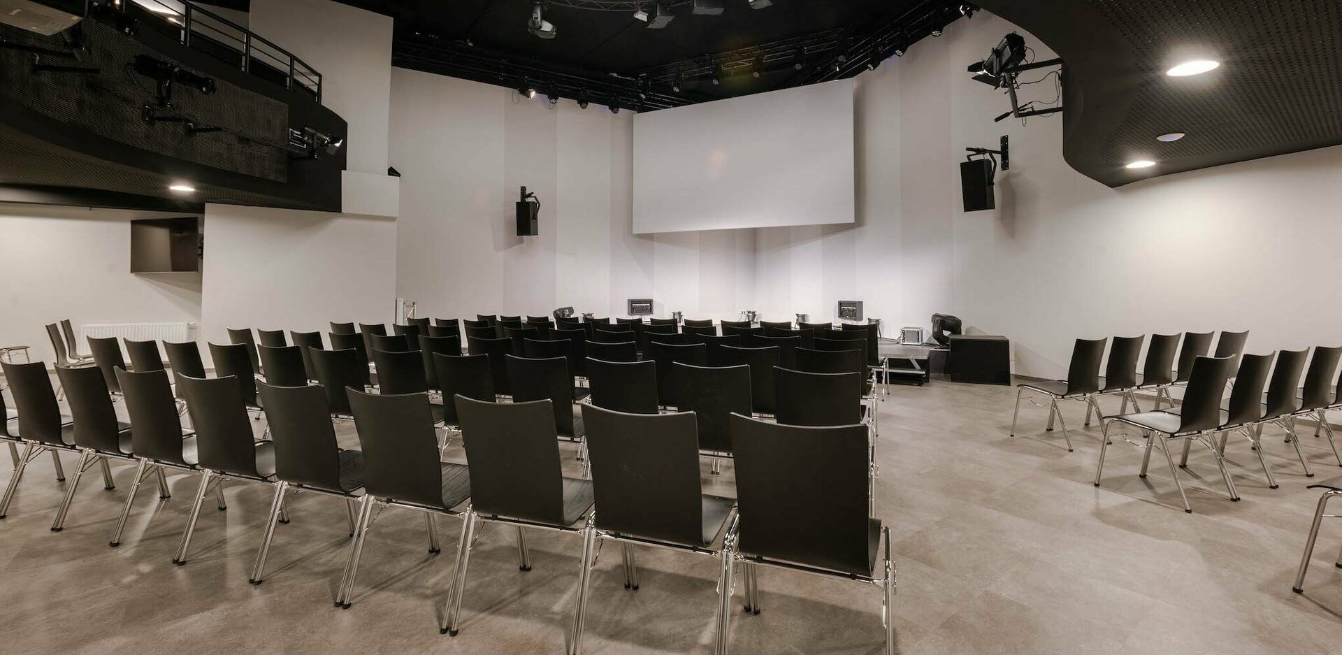 Eventlocation novum Lerchenfelder Straße - Mainhall mit Theaterbestuhlung